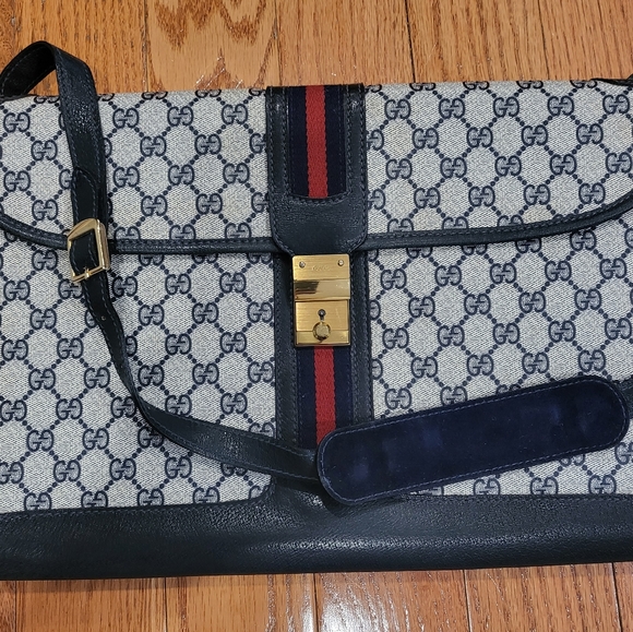 100% Authentic GUCCI LAPTOP BAG - Picture 2 of 15
